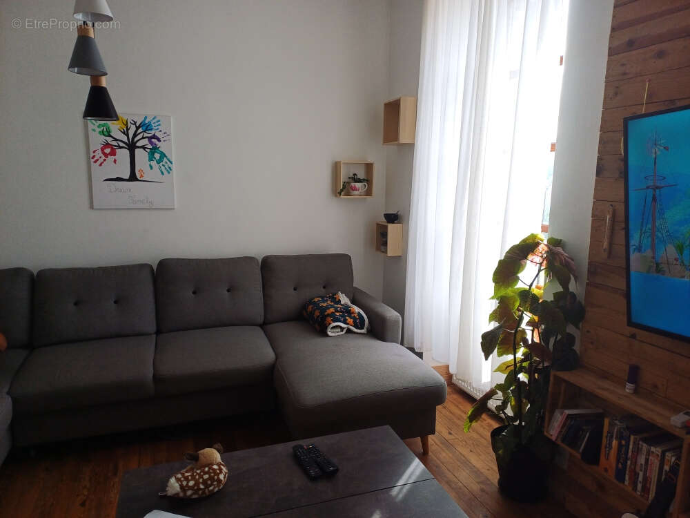 Maison à BAGNAC-SUR-CELE