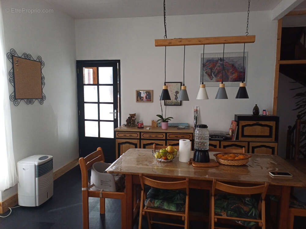 Maison à BAGNAC-SUR-CELE