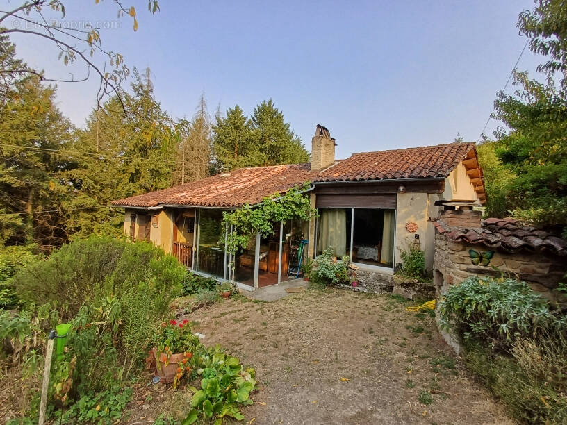 Maison à SAINT-PERDOUX