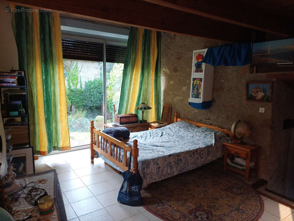 Maison à SAINT-PERDOUX