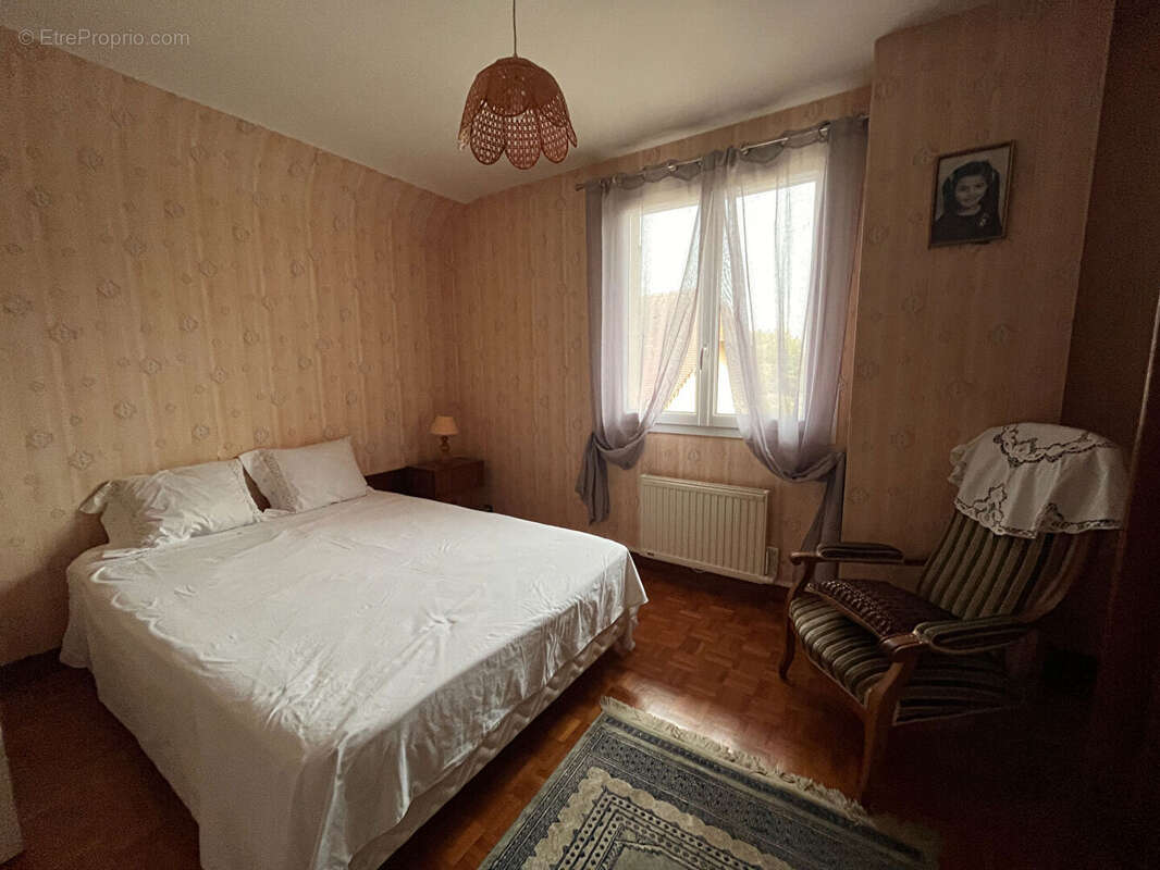 Maison à MEZIDON-CANON