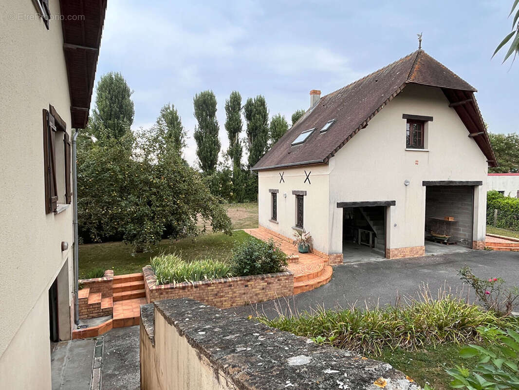 Maison à MEZIDON-CANON