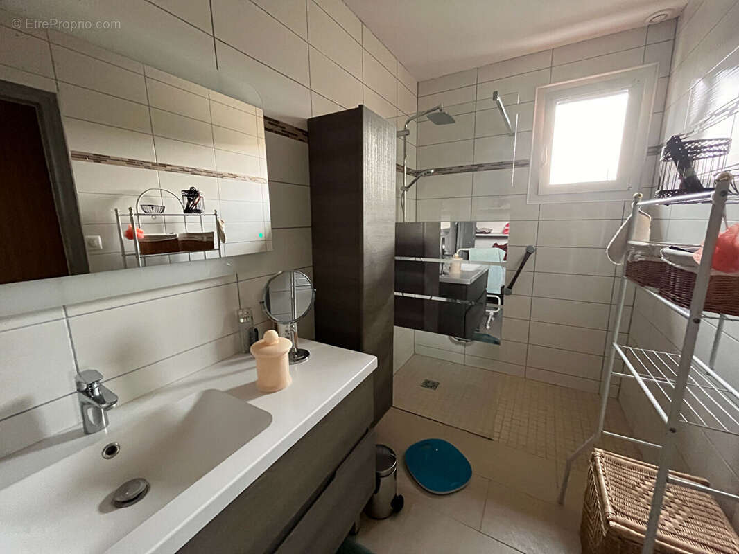 Maison à MEZIDON-CANON