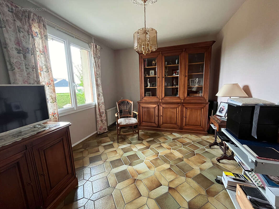 Maison à MEZIDON-CANON