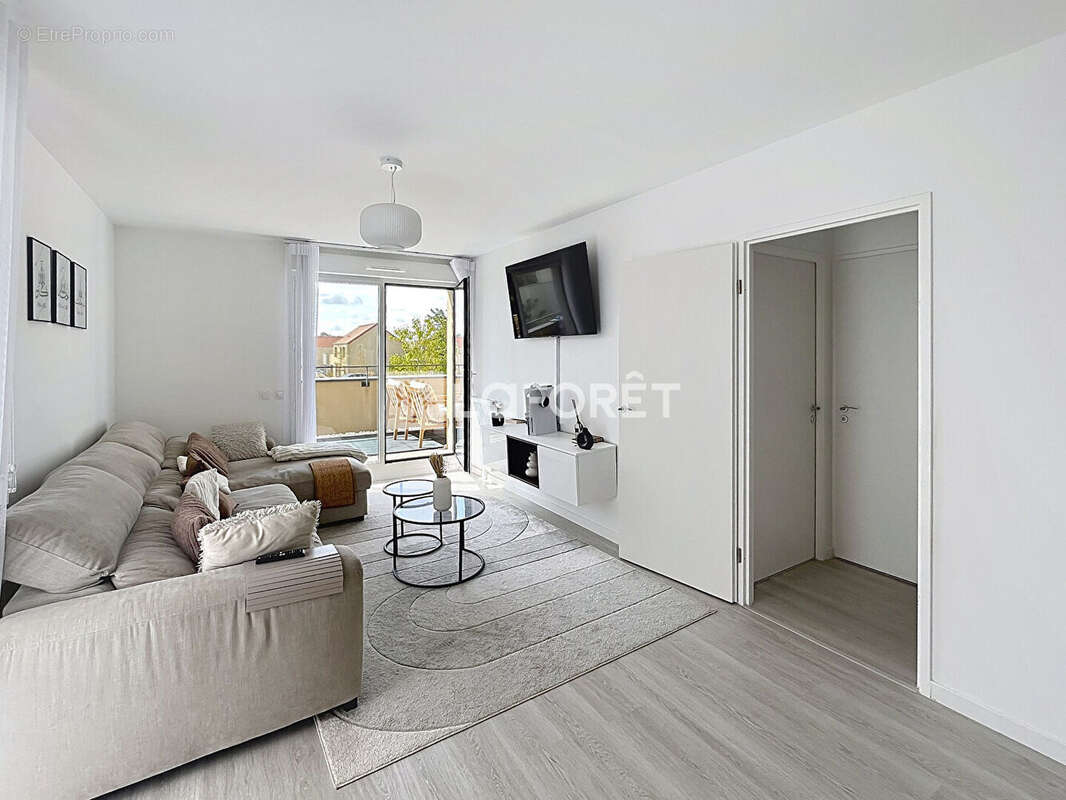 Appartement à SAINT-NOM-LA-BRETECHE