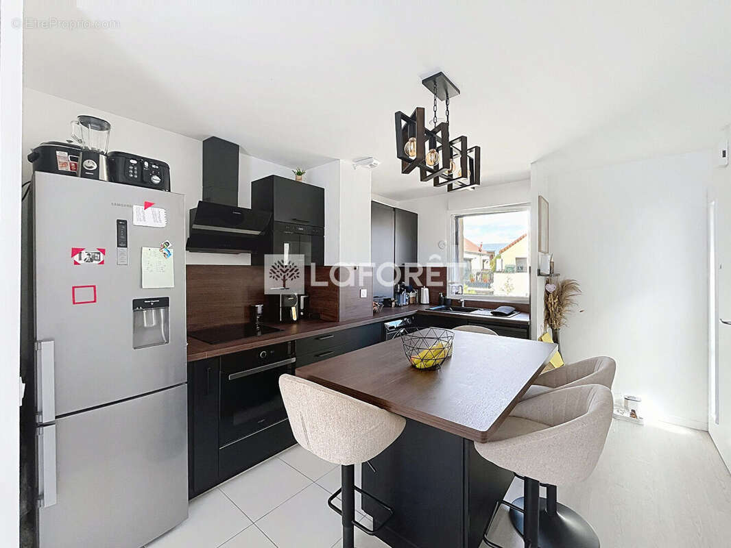 Appartement à SAINT-NOM-LA-BRETECHE