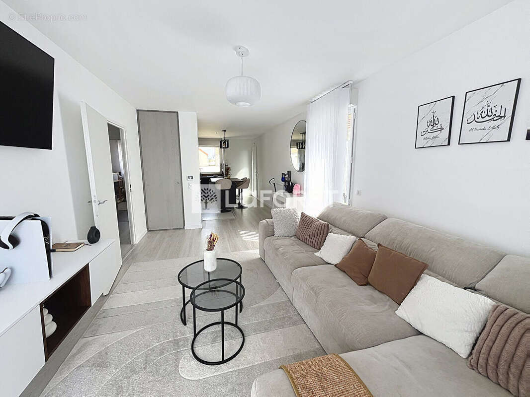 Appartement à SAINT-NOM-LA-BRETECHE
