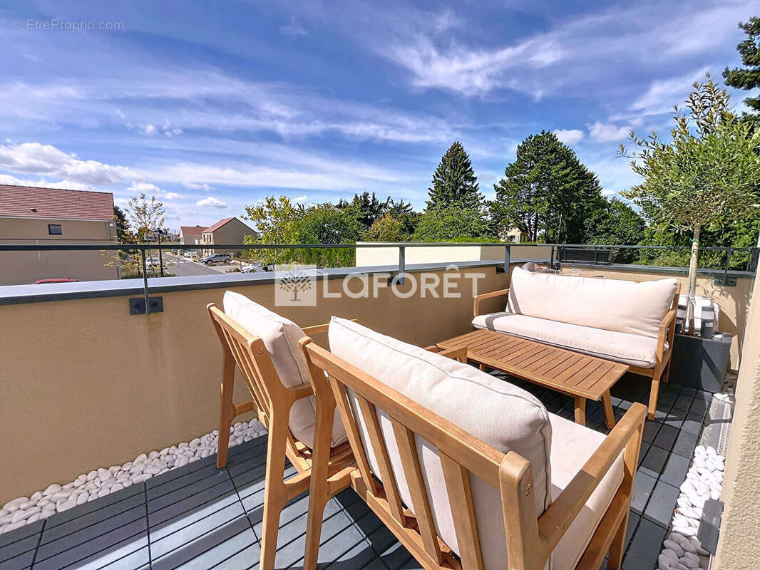 Appartement à SAINT-NOM-LA-BRETECHE
