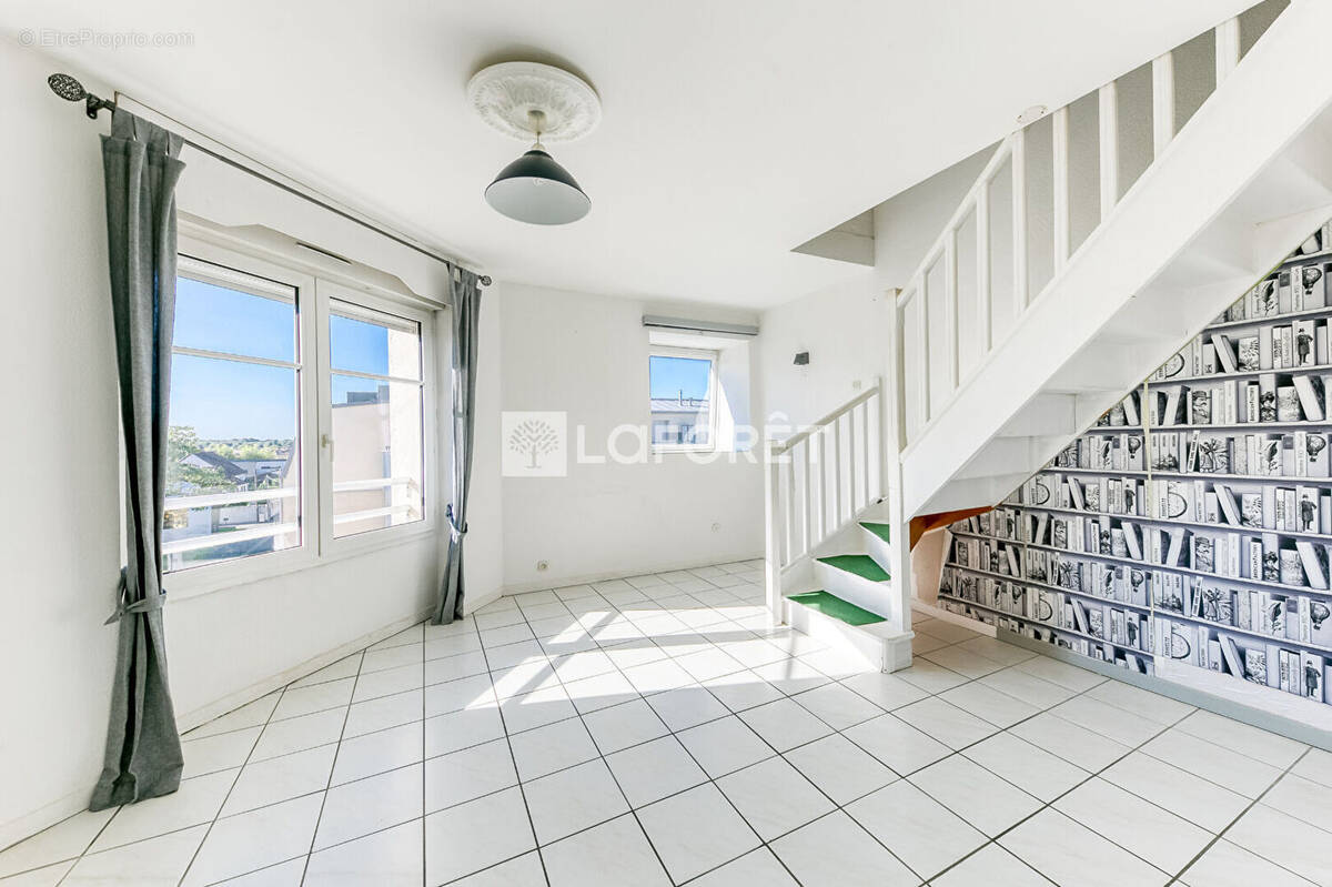 Appartement à PONTAULT-COMBAULT