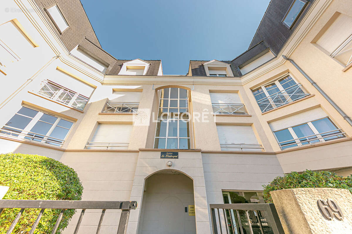 Appartement à PONTAULT-COMBAULT