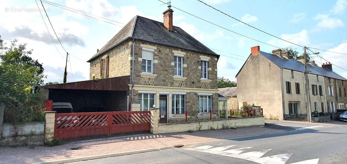 Photo 2 - Maison à LE MOLAY-LITTRY