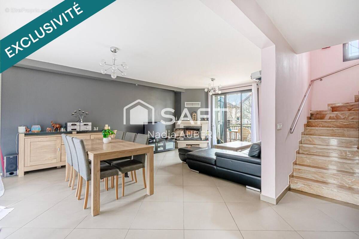 Photo 1 - Maison à CHOISY-LE-ROI