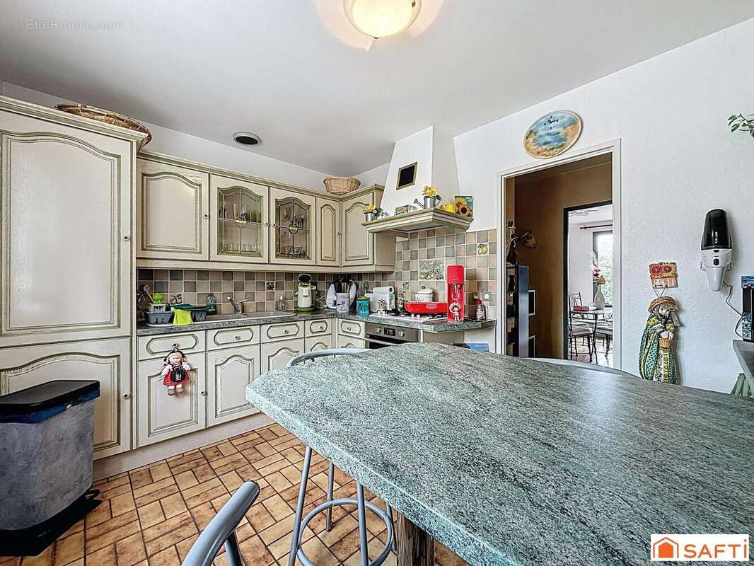 Photo 2 - Maison à VILLENEUVE-SUR-YONNE