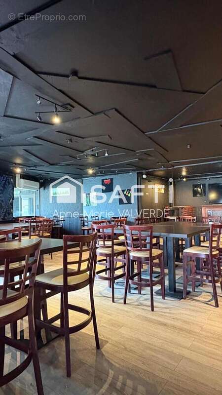 Photo 2 - Commerce à LACANAU