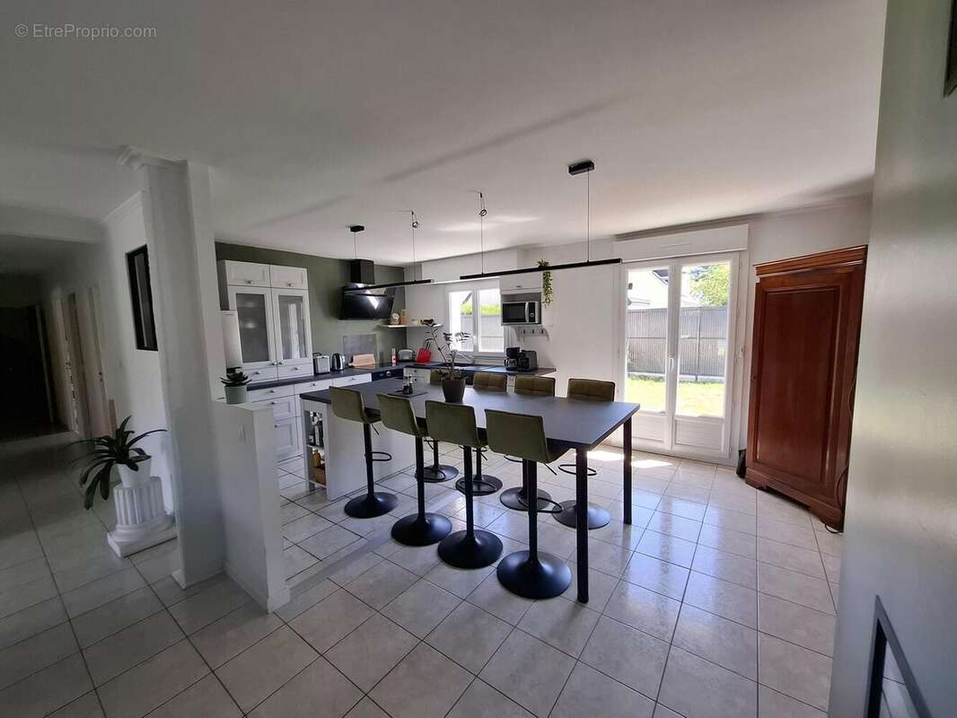 Photo 4 - Maison à AVRILLE