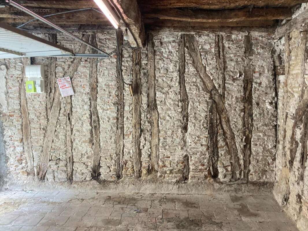 Photo 3 - Parking à REVEL