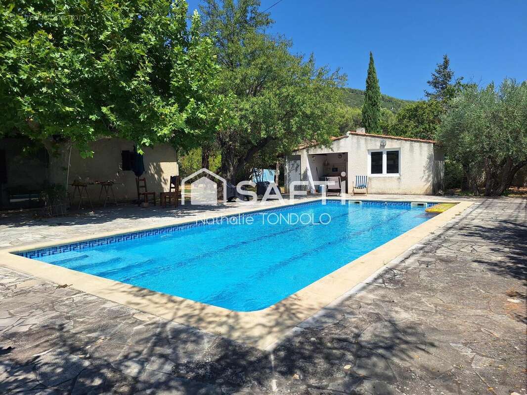 Photo 2 - Maison à CUGES-LES-PINS