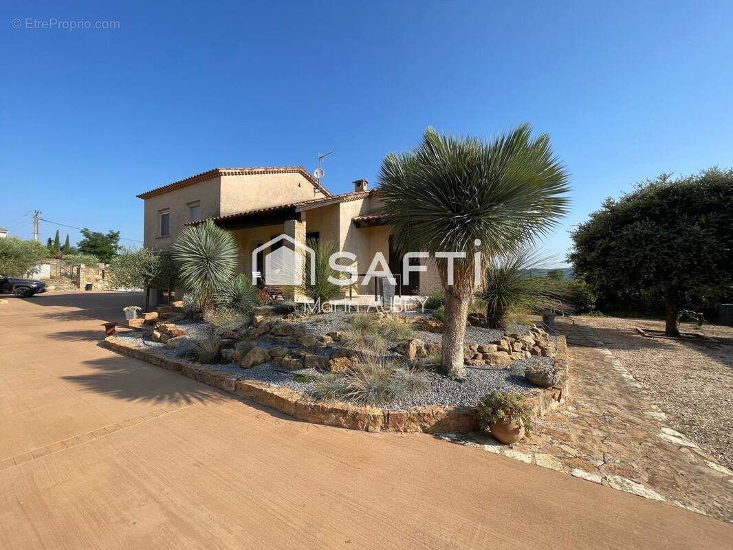 Photo 1 - Maison à SABRAN