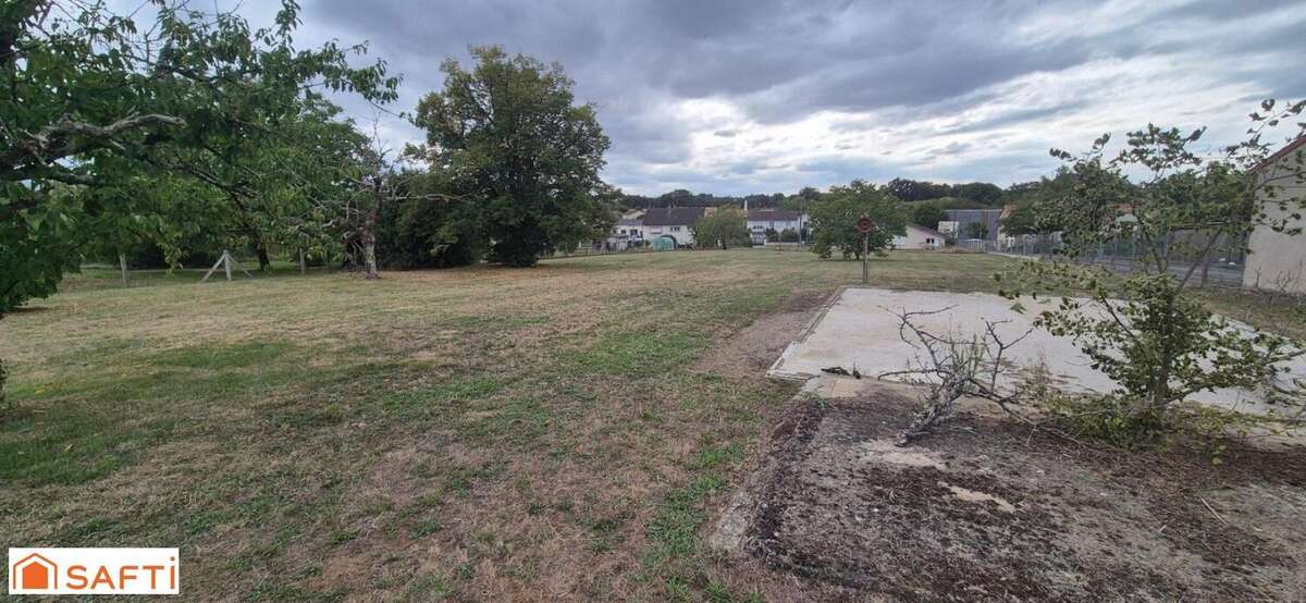 Photo 3 - Terrain à MONTMORILLON