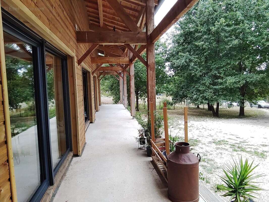 Photo 9 - Maison à SAINT-BONNET-SUR-GIRONDE