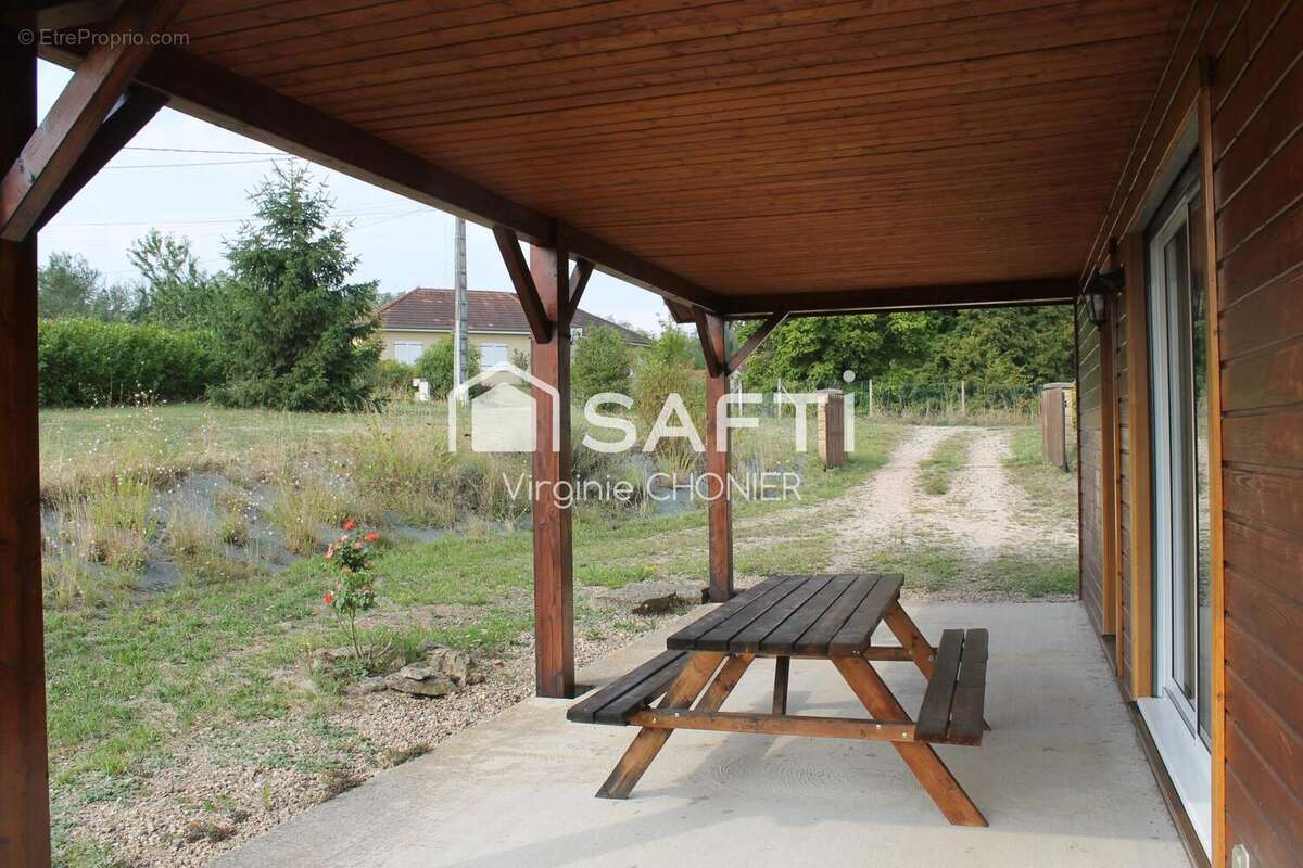 Photo 3 - Maison à CREUZIER-LE-NEUF