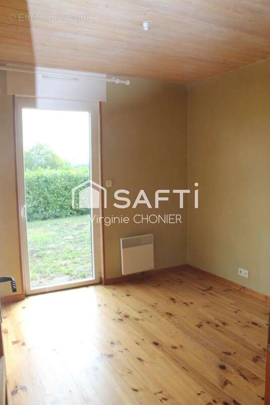 Photo 9 - Maison à CREUZIER-LE-NEUF