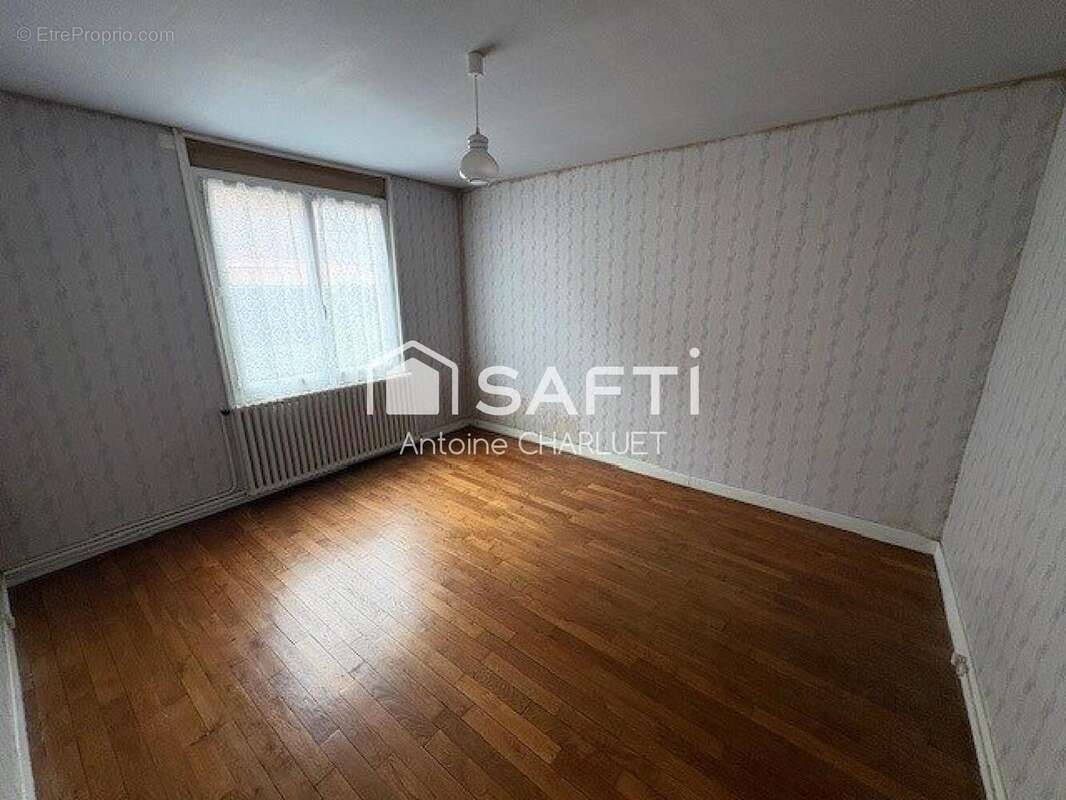 Photo 6 - Maison à CLION