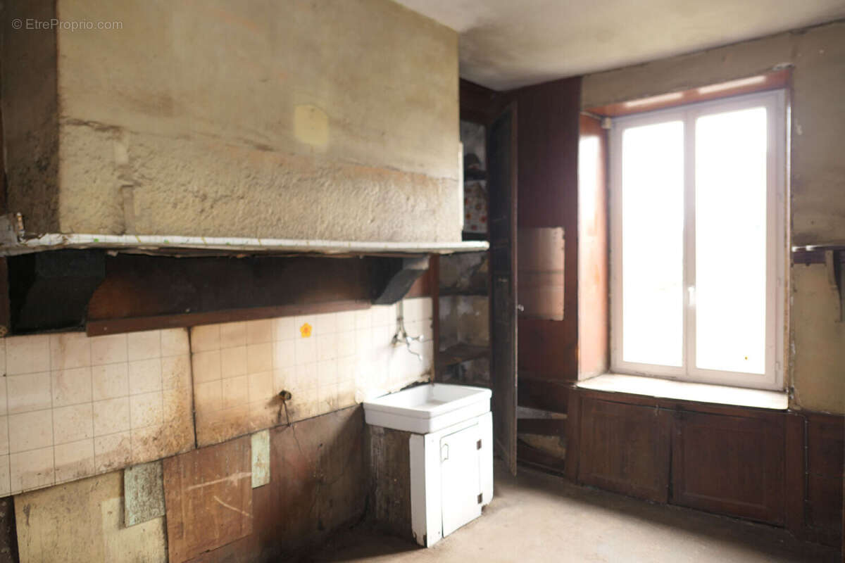 Maison à SAINT-HILAIRE-DU-HARCOUET