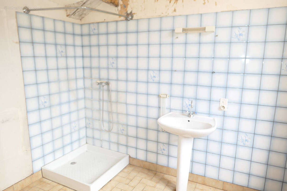 Maison à SAINT-HILAIRE-DU-HARCOUET