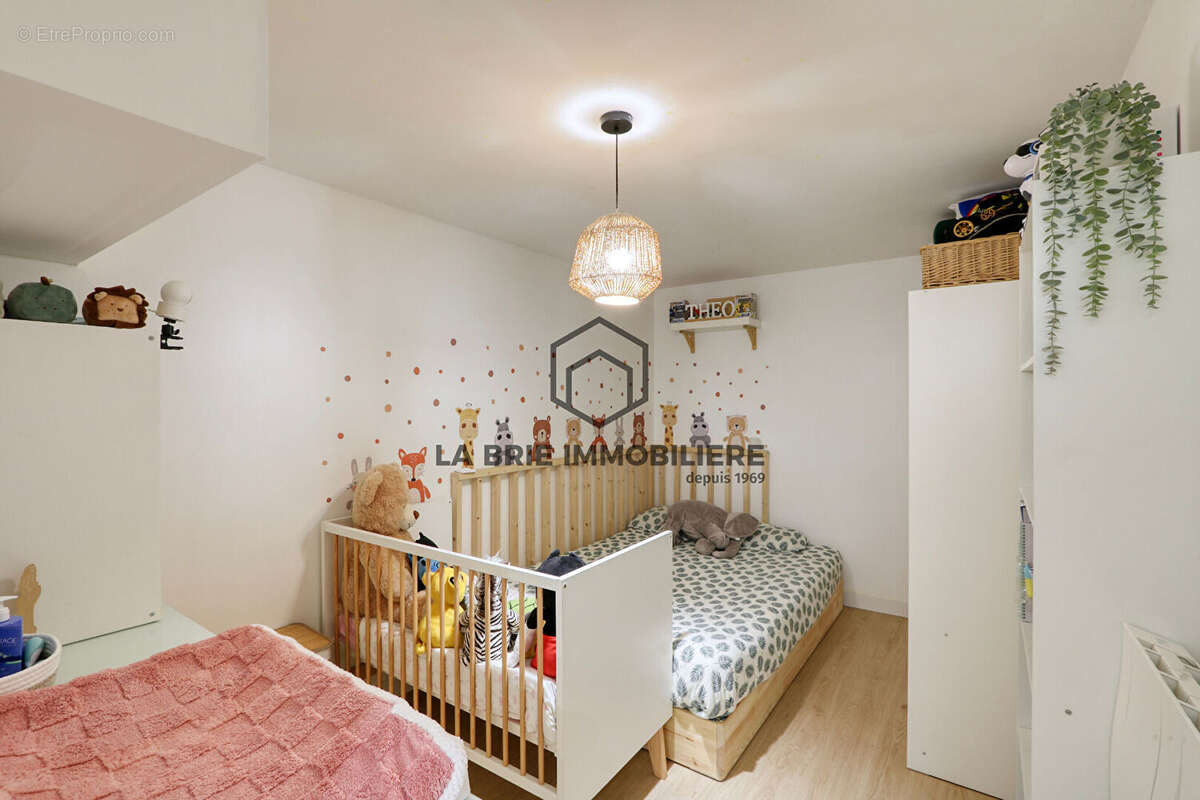 Appartement à MOISSY-CRAMAYEL