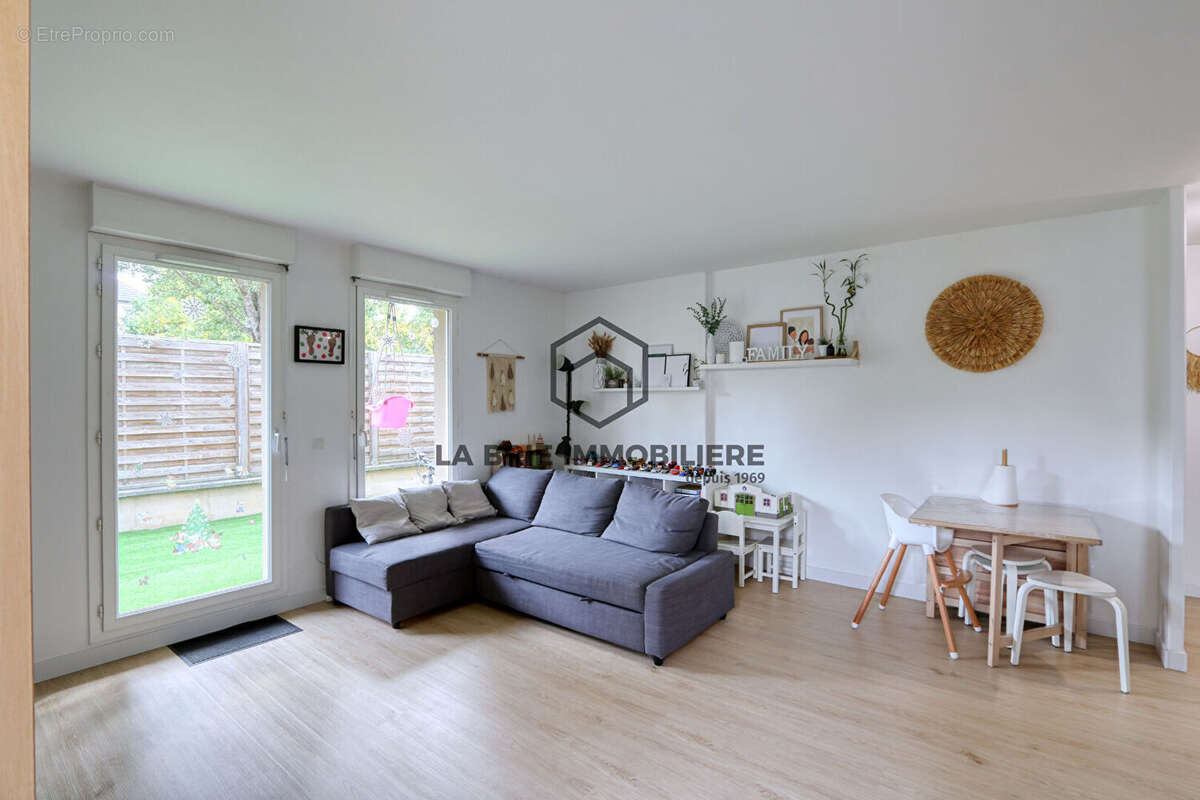 Appartement à MOISSY-CRAMAYEL