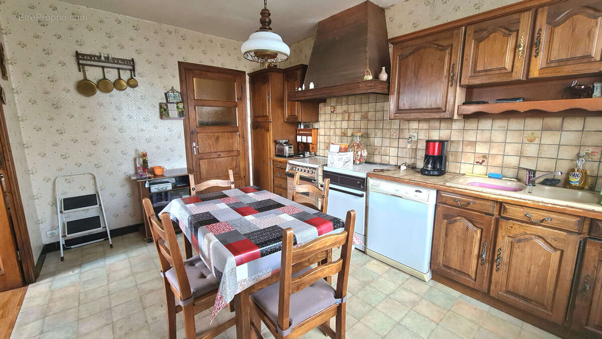 Maison à SAINT-PAL-DE-MONS