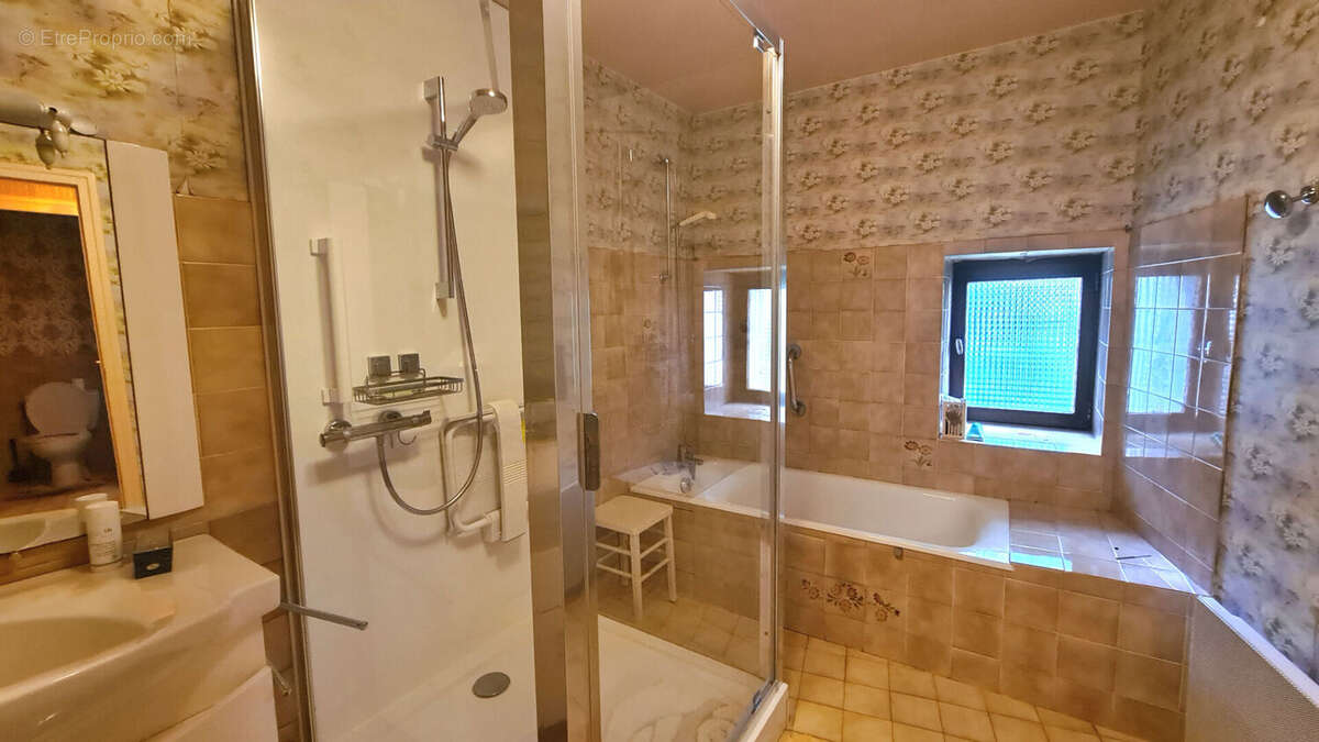 Maison à SAINT-PAL-DE-MONS