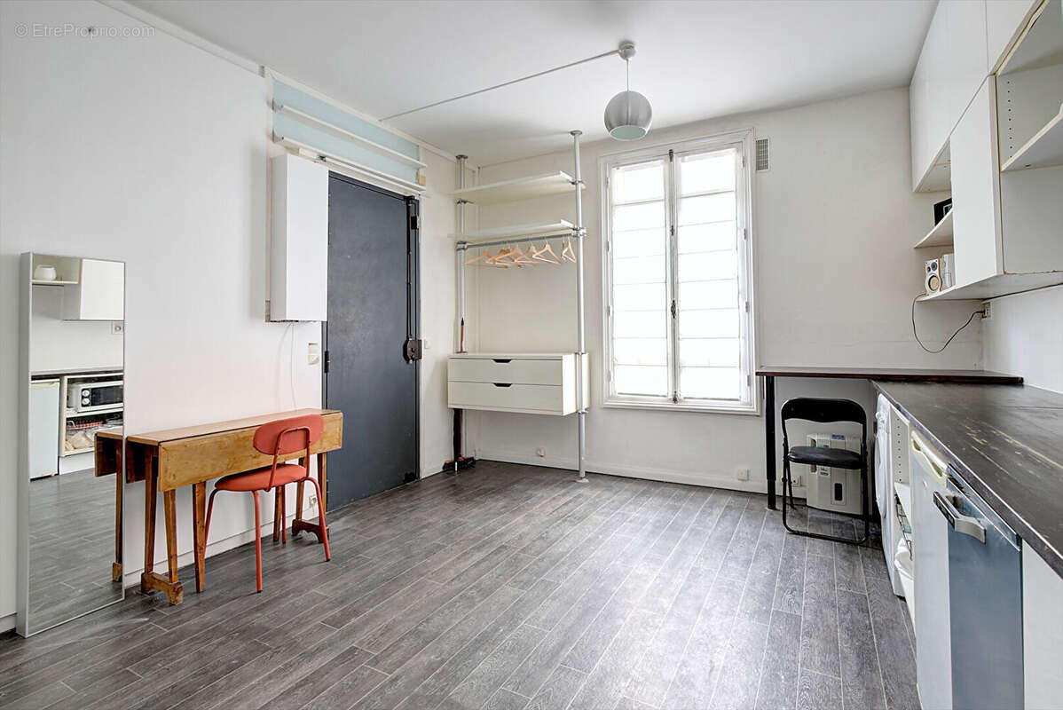 Appartement à PARIS-18E