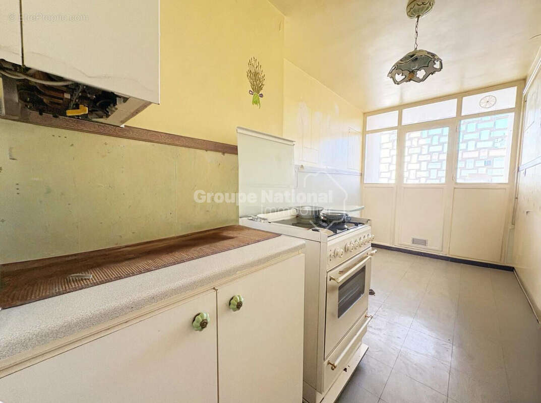 Appartement à SALON-DE-PROVENCE