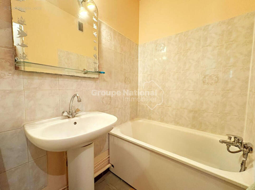 Appartement à SALON-DE-PROVENCE