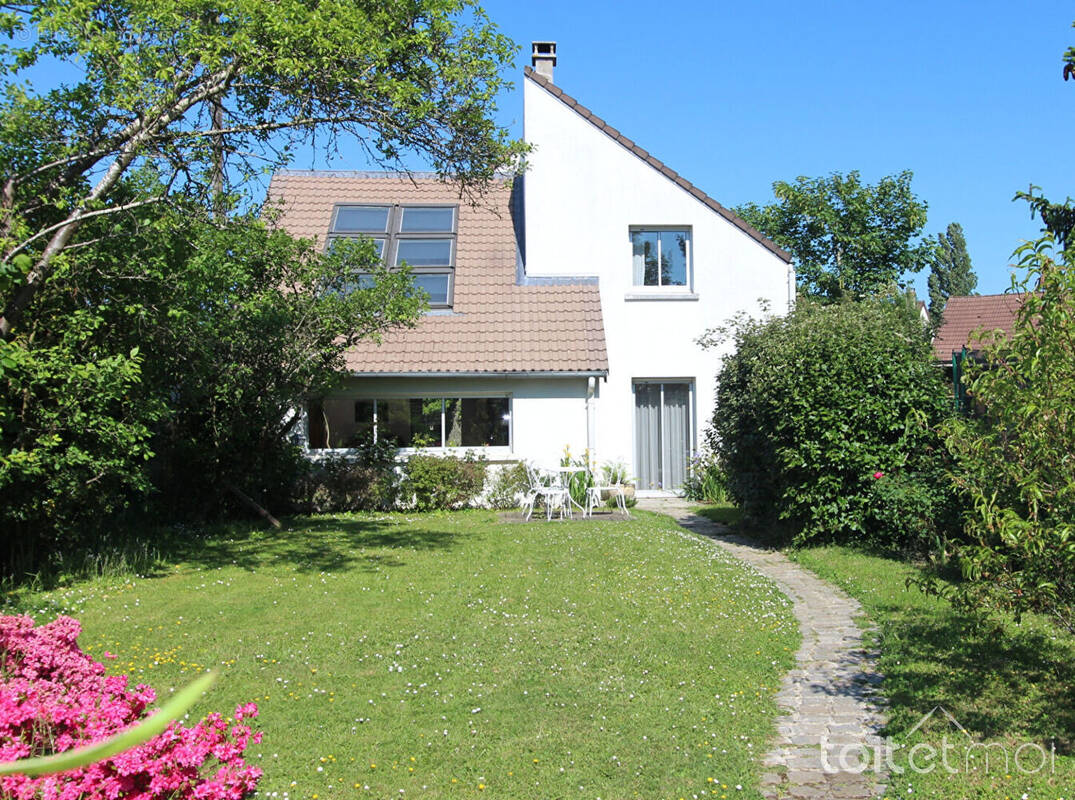 Maison à MAGNY-LES-HAMEAUX