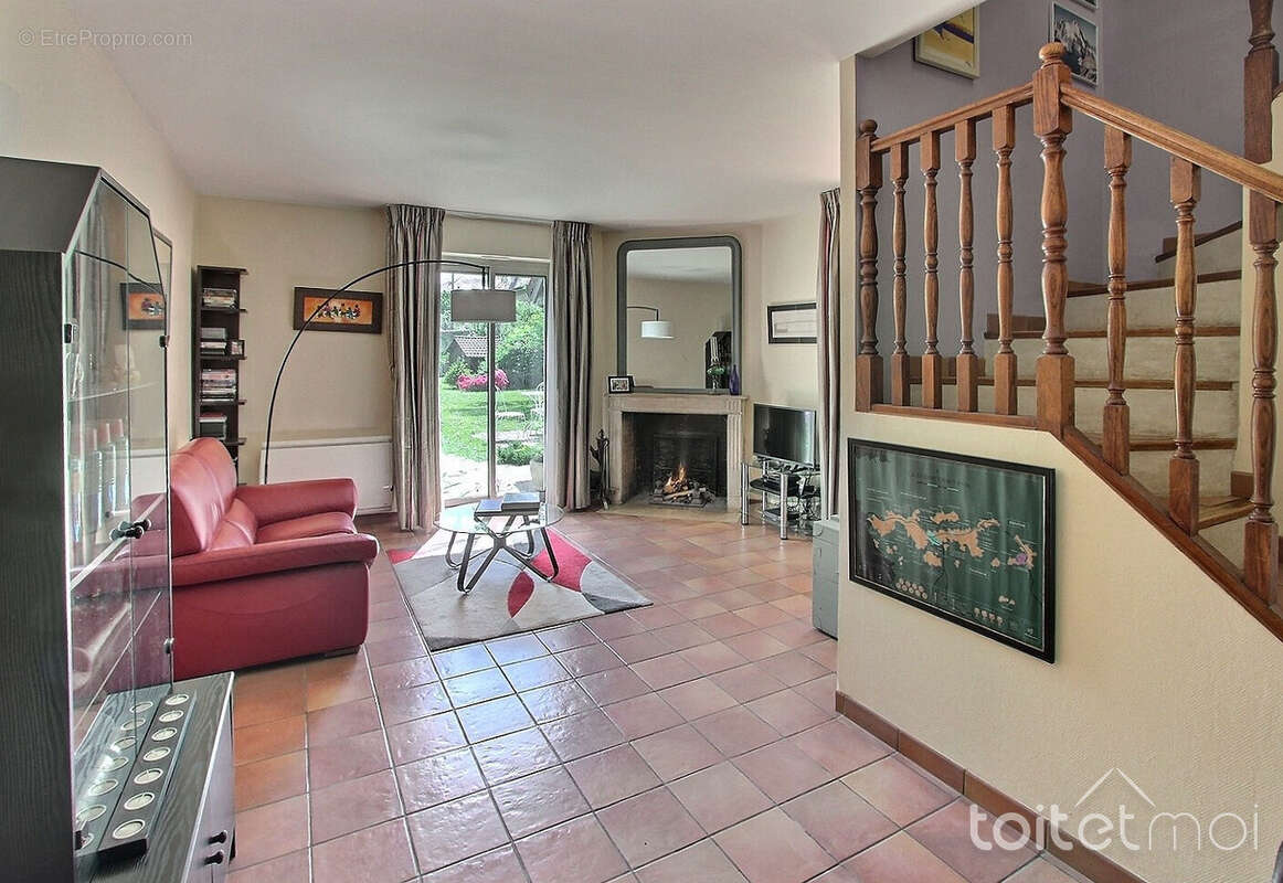 Maison à MAGNY-LES-HAMEAUX