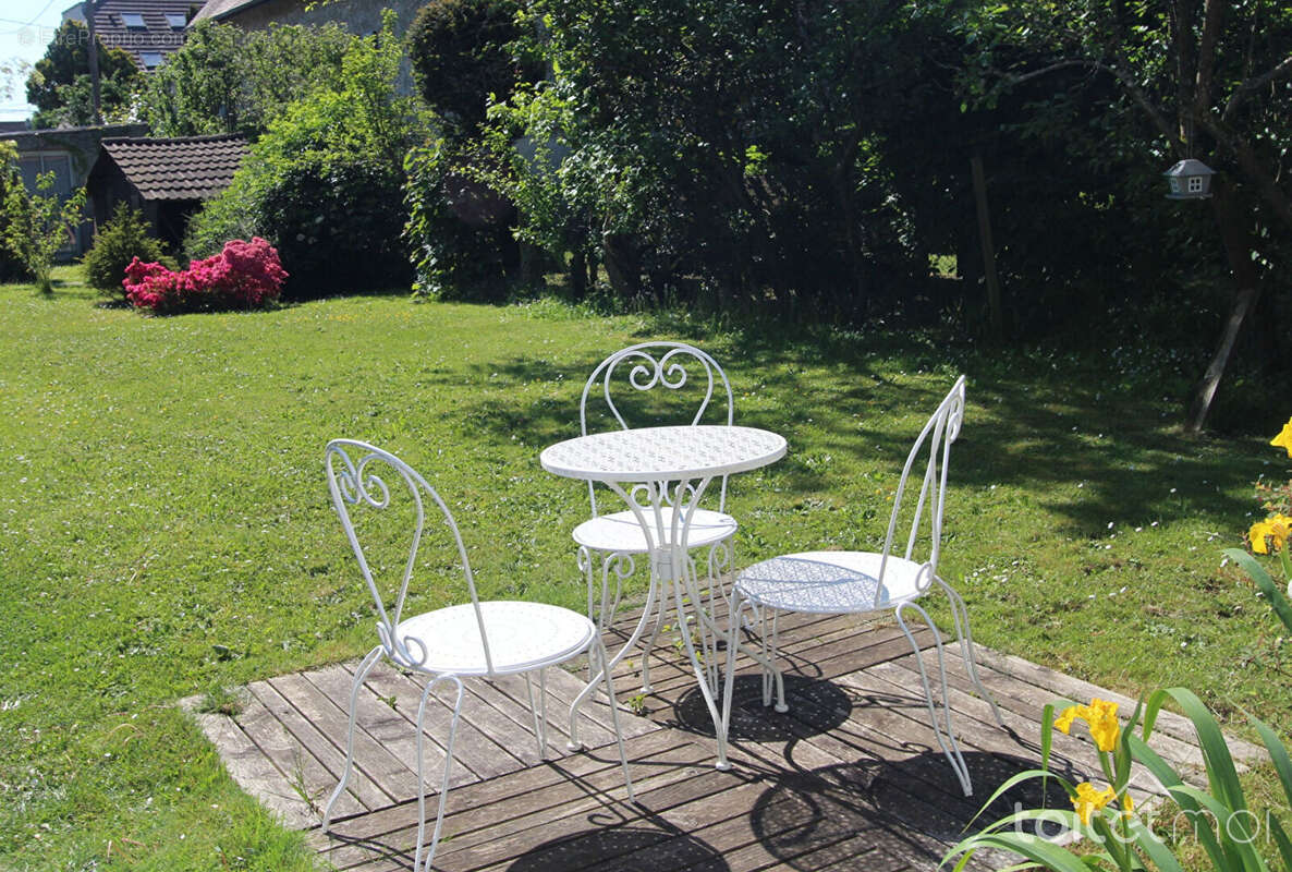 Maison à MAGNY-LES-HAMEAUX