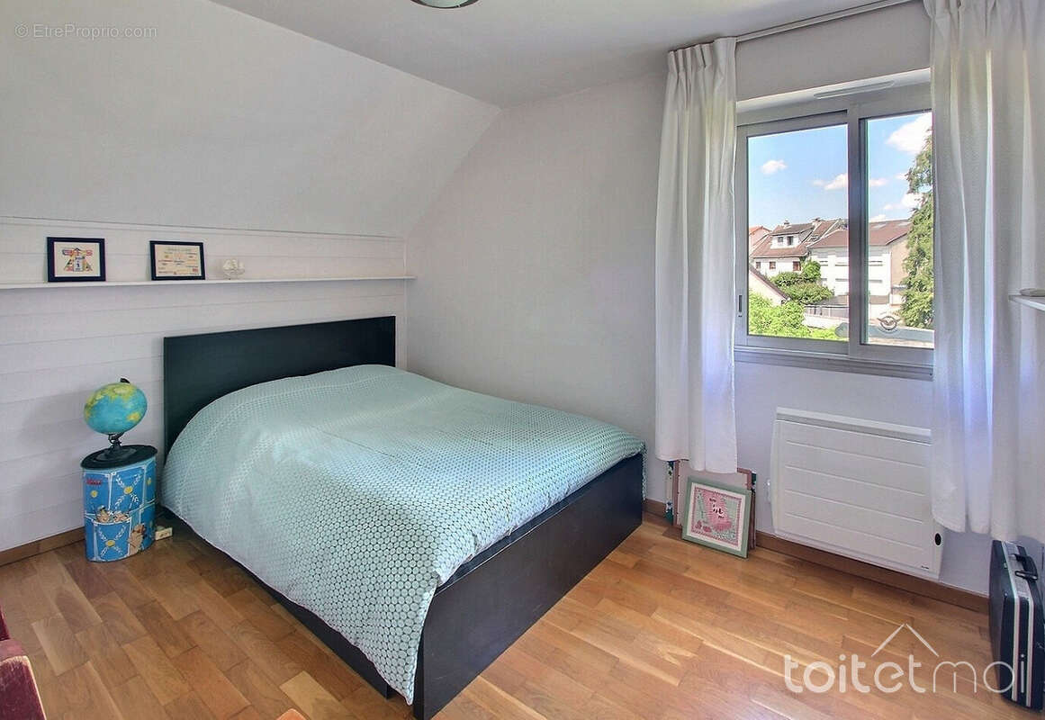 Maison à MAGNY-LES-HAMEAUX