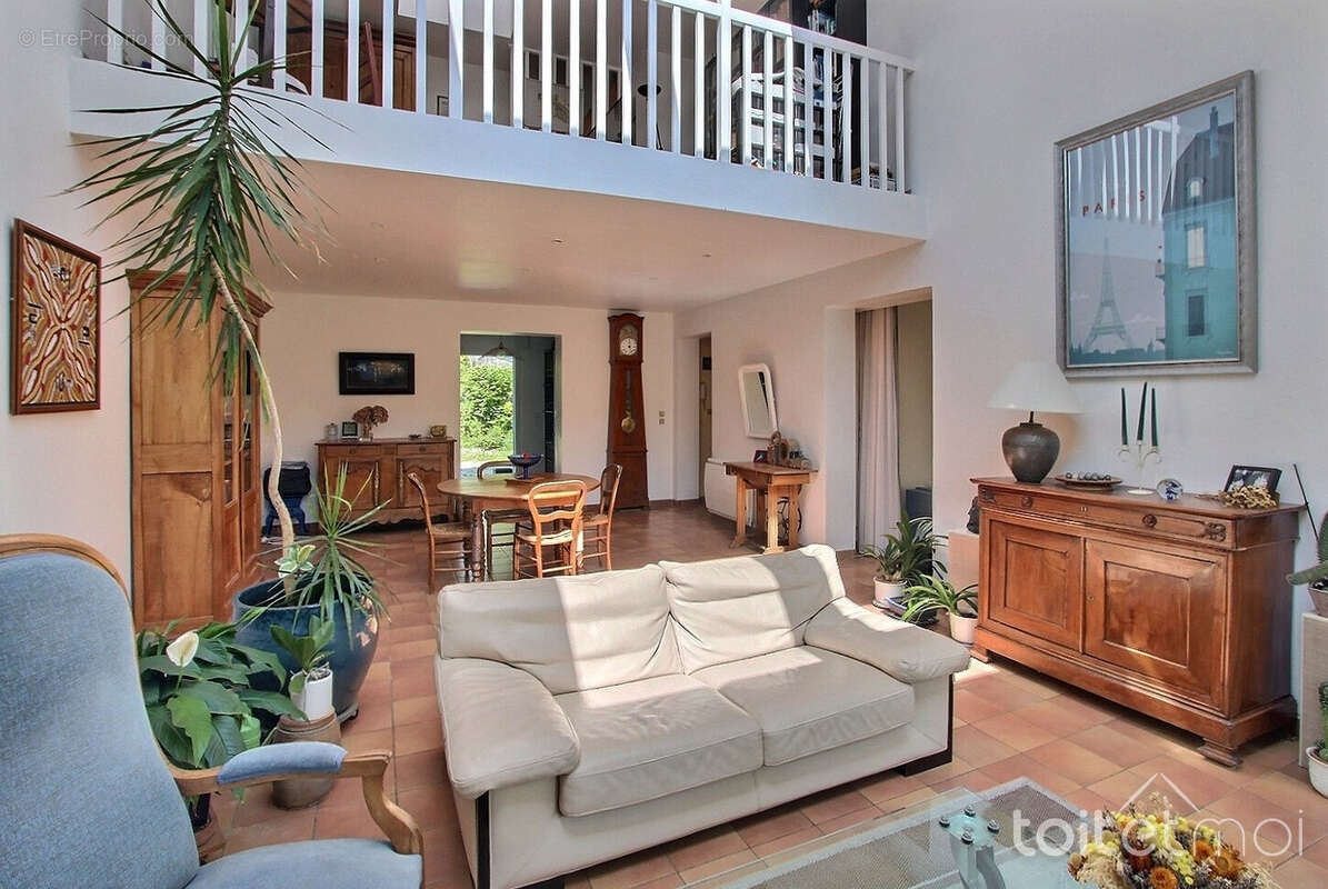 Maison à MAGNY-LES-HAMEAUX