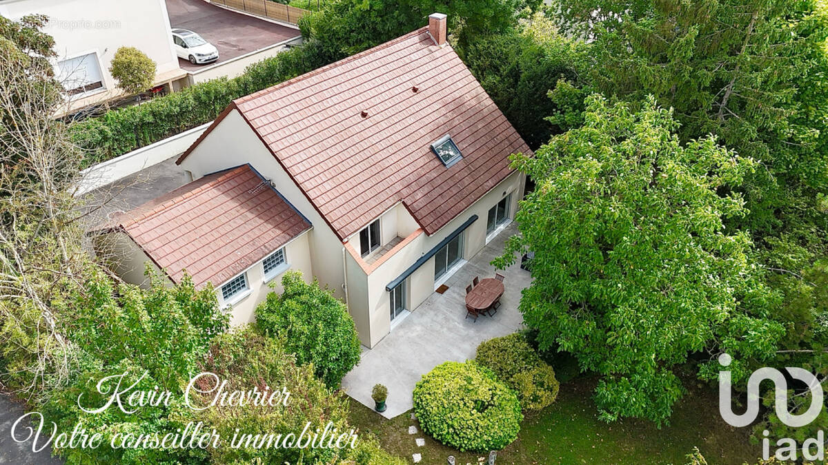 Photo 1 - Maison à CRECY-LA-CHAPELLE