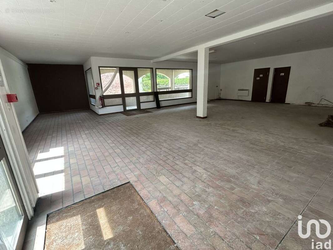 Photo 2 - Commerce à BIELLE