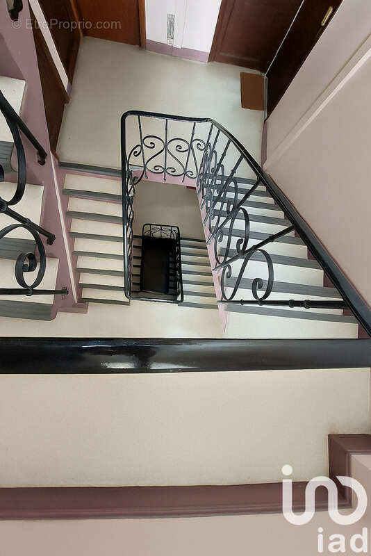 Photo 2 - Appartement à PARIS-19E