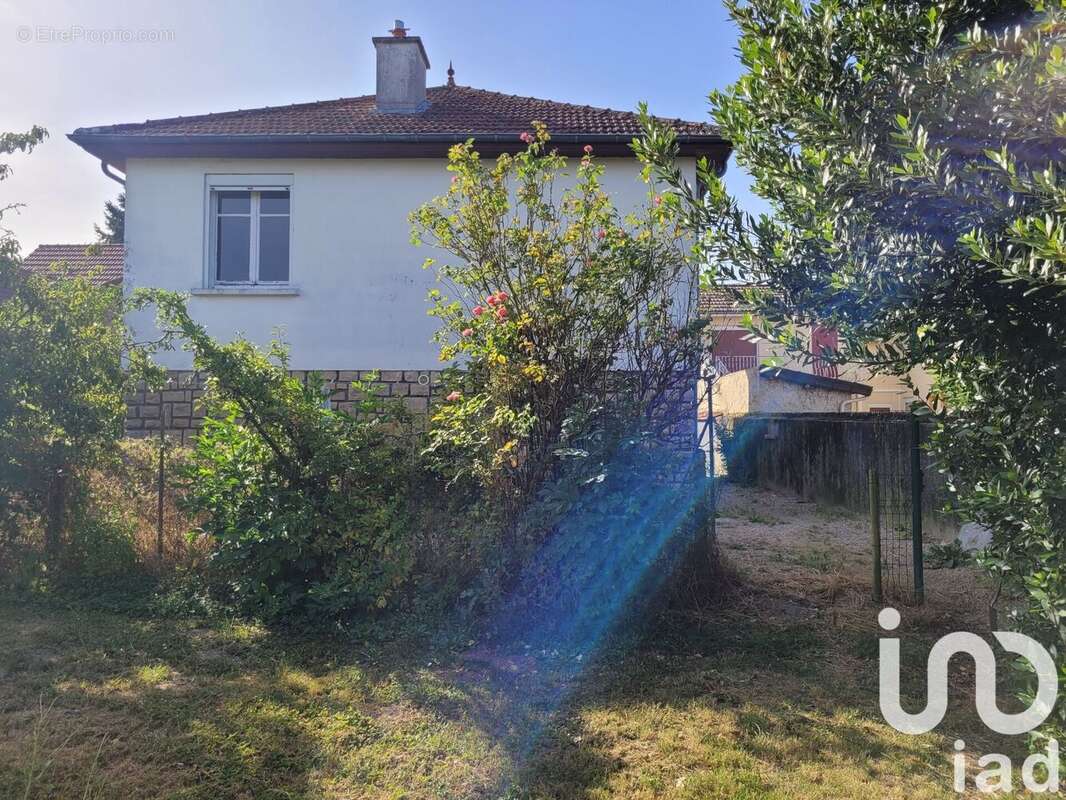 Photo 3 - Maison à TOULON-SUR-ARROUX