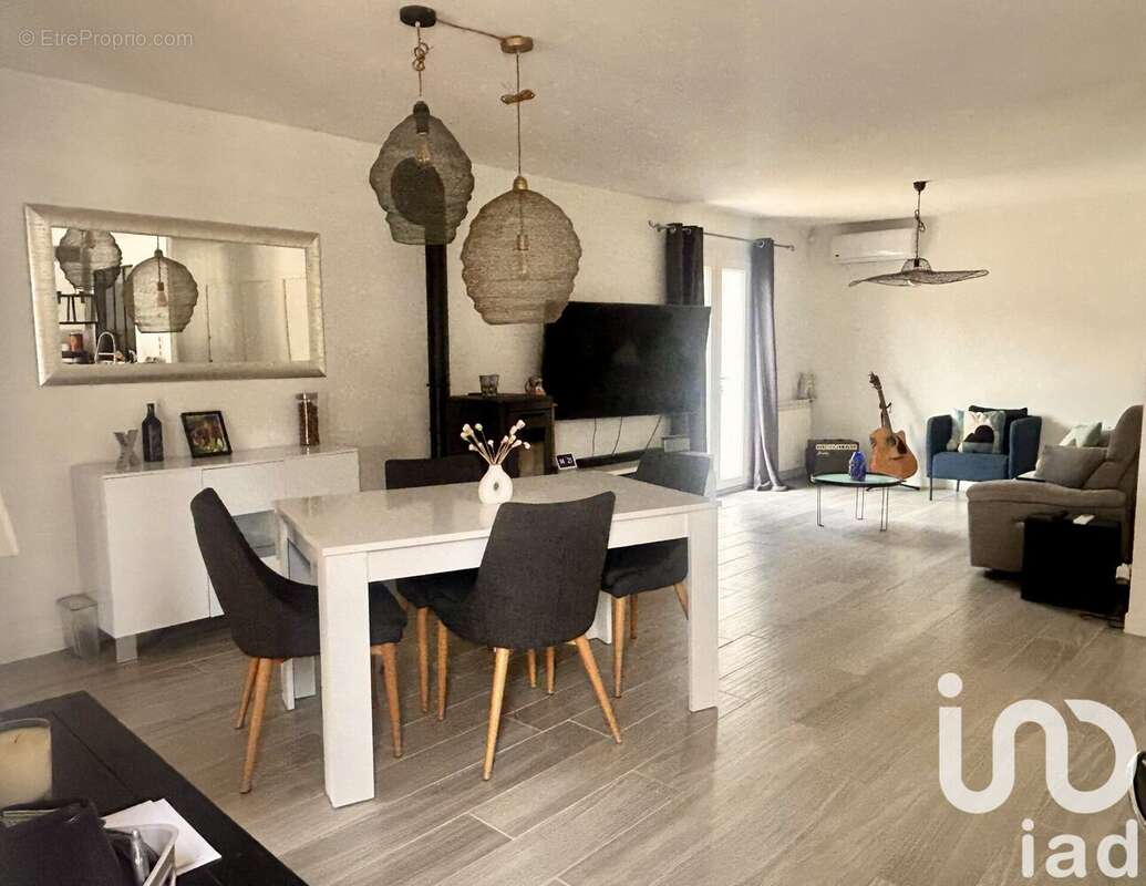 Photo 6 - Maison à SAINT-MAXIMIN-LA-SAINTE-BAUME