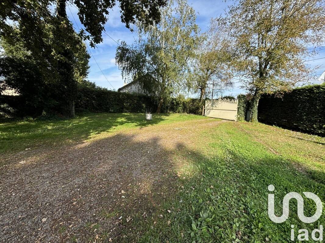 Photo 1 - Terrain à TREILLIERES