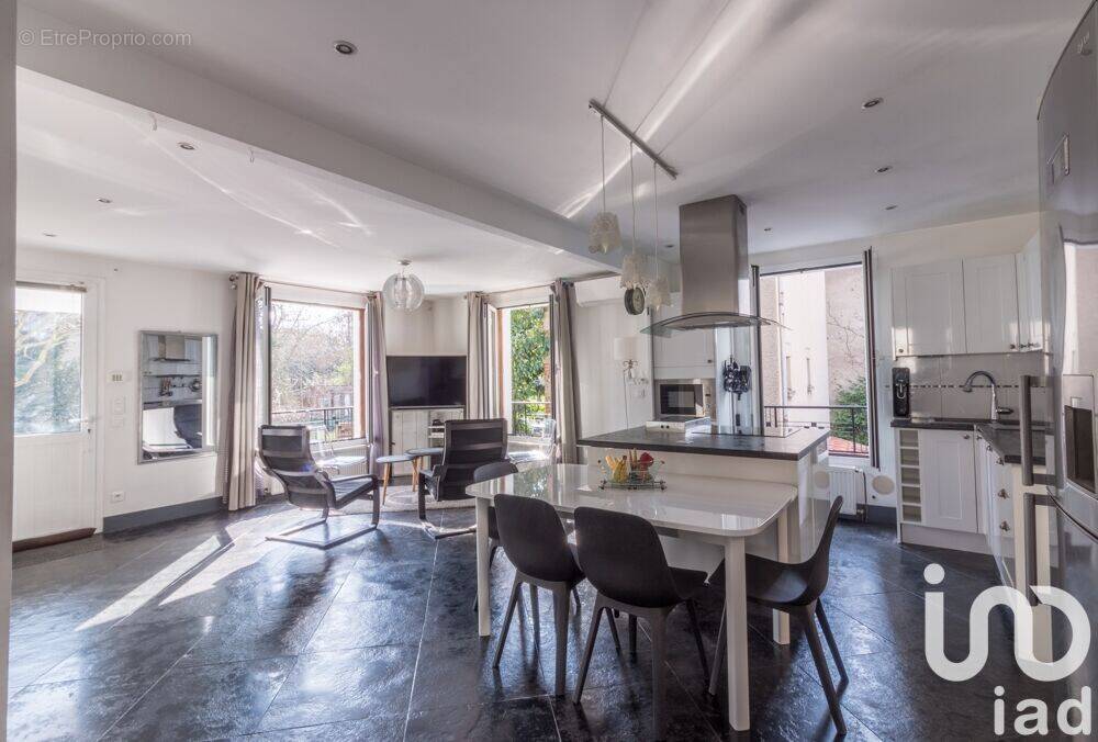 Photo 1 - Maison à SARTROUVILLE