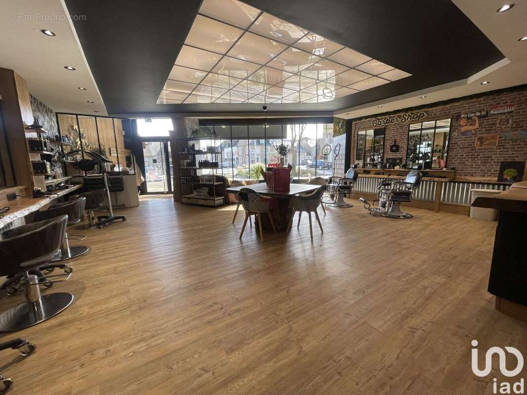 Photo 2 - Commerce à YFFINIAC