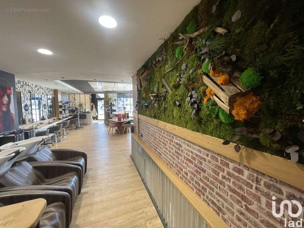 Photo 8 - Commerce à YFFINIAC